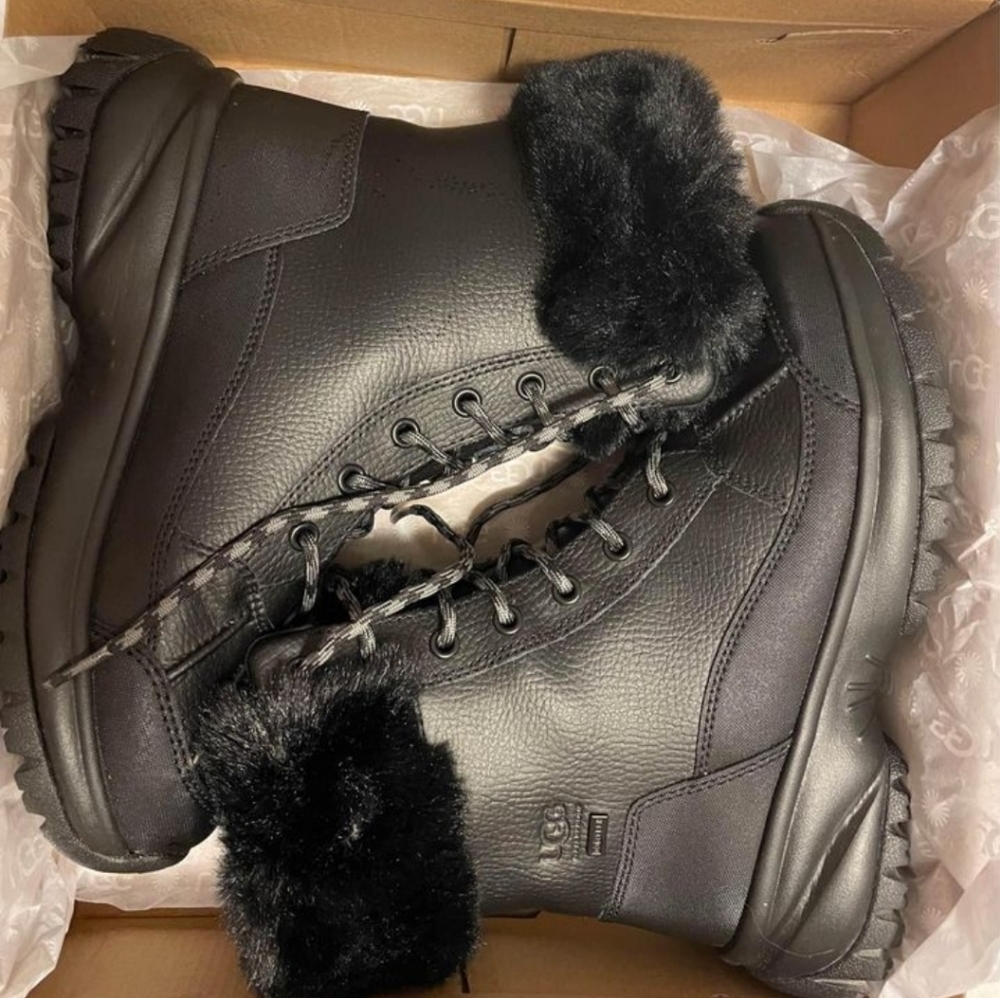UGG YOSE black Size 7
